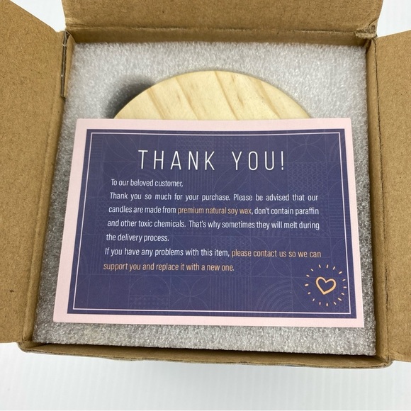 Hunigift Scented Soy Candle Lavender and Vanilla Scent Wooden Wick NEW - Picture 7 of 8